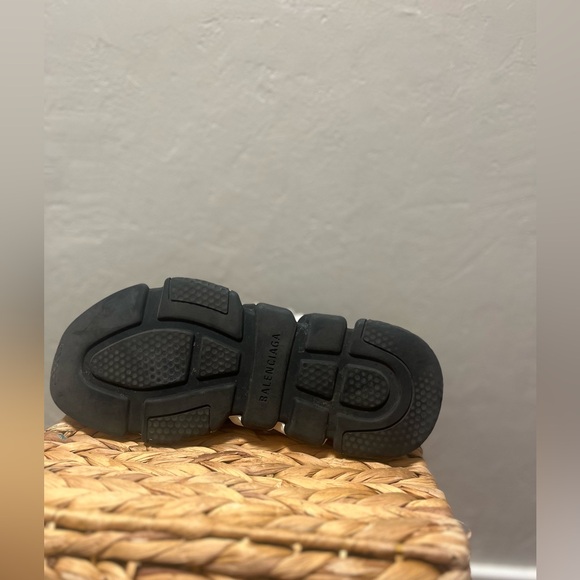 Balenciaga stretch knit woman’s graffiti sneakers READ DESCRIPTION - Picture 4 of 6